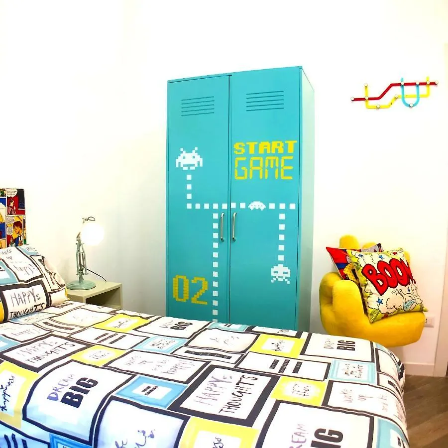 M99 Design Rooms Naples 2*,