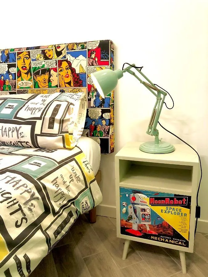 M99 Design Rooms Naples 2*,