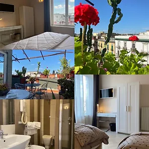 Hotel Up, Naples