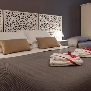 Guest house Real Giardinetto A Toledo, Naples