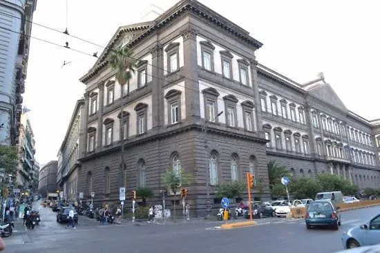 M99 Design Rooms Nápoles Italia